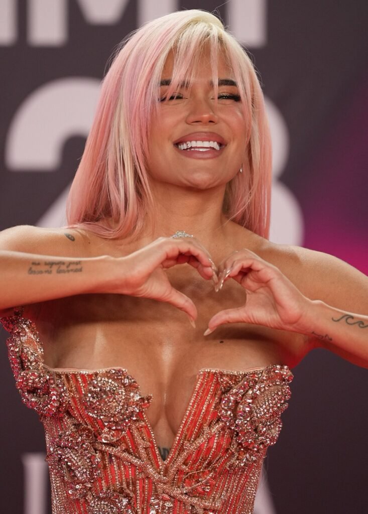 Karol G en la gala de los Latin Grammy